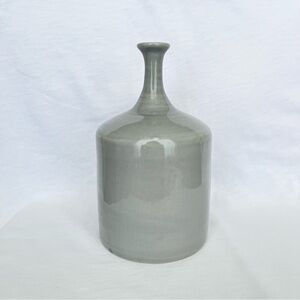 Handmade gray ceramic pottery vase, Sbigoli Terrecotte Firenze Florence Italy
